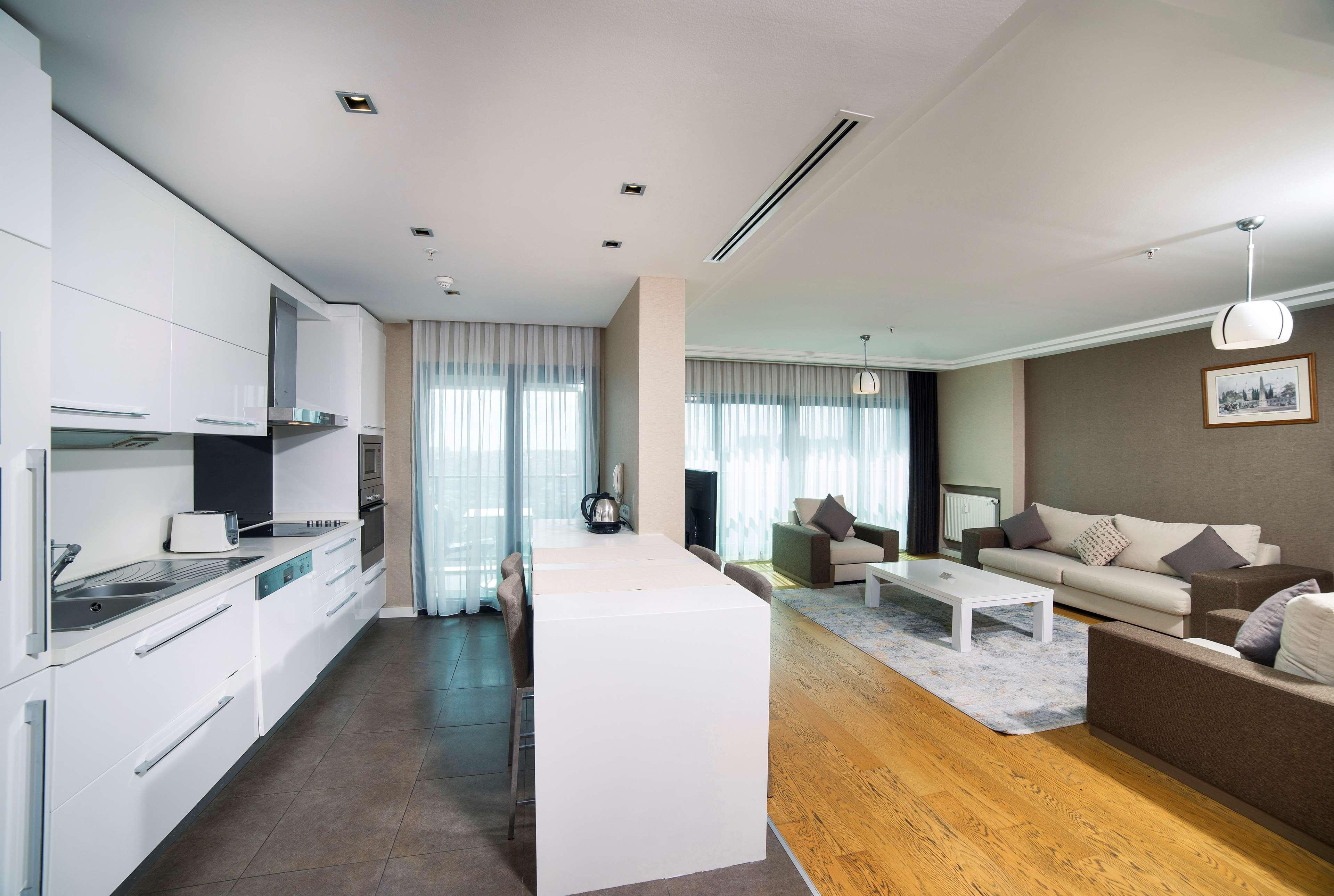 Radisson Residences Avrupa Tem Istanbul Exterior photo