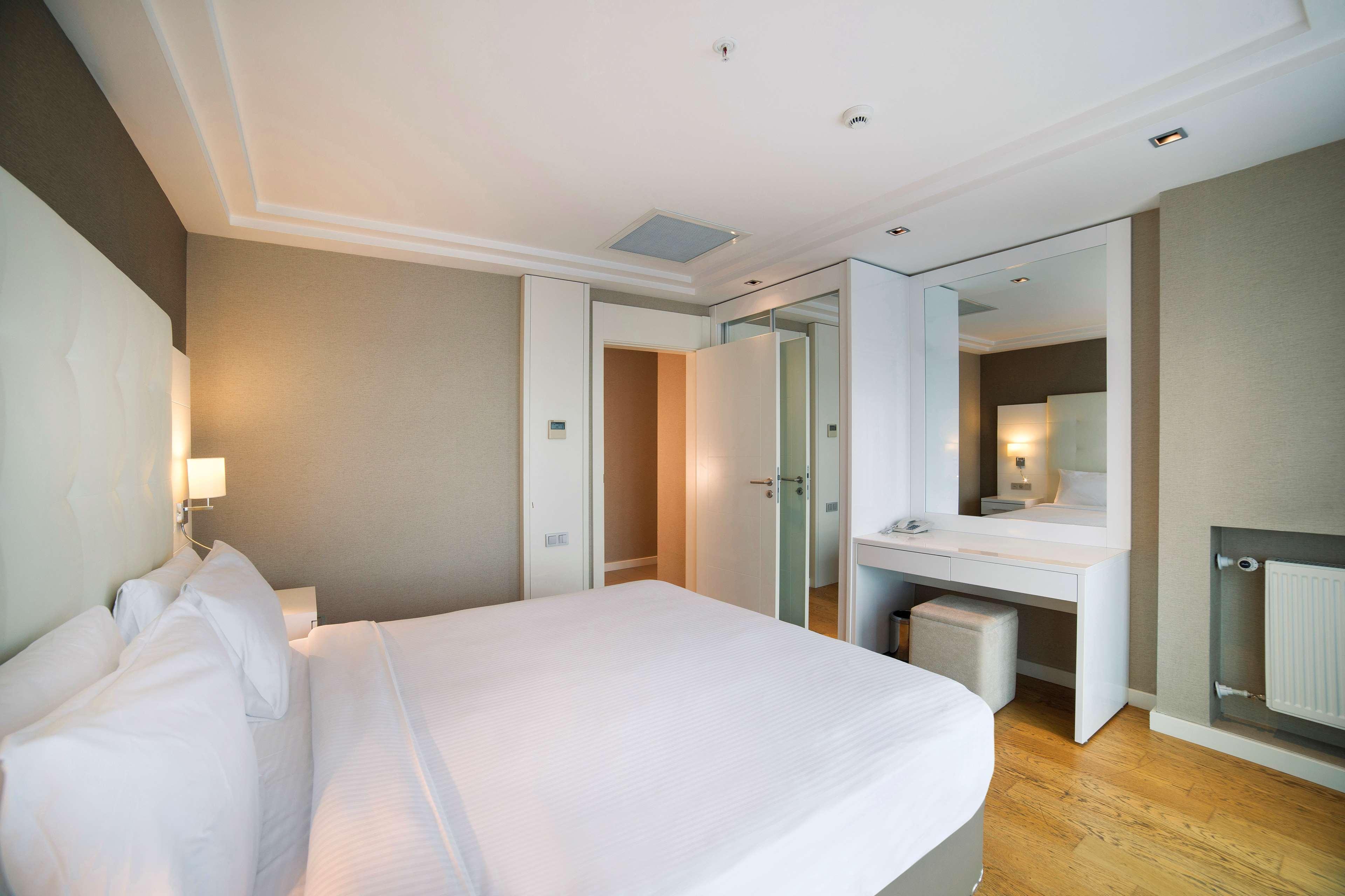 Radisson Residences Avrupa Tem Istanbul Exterior photo
