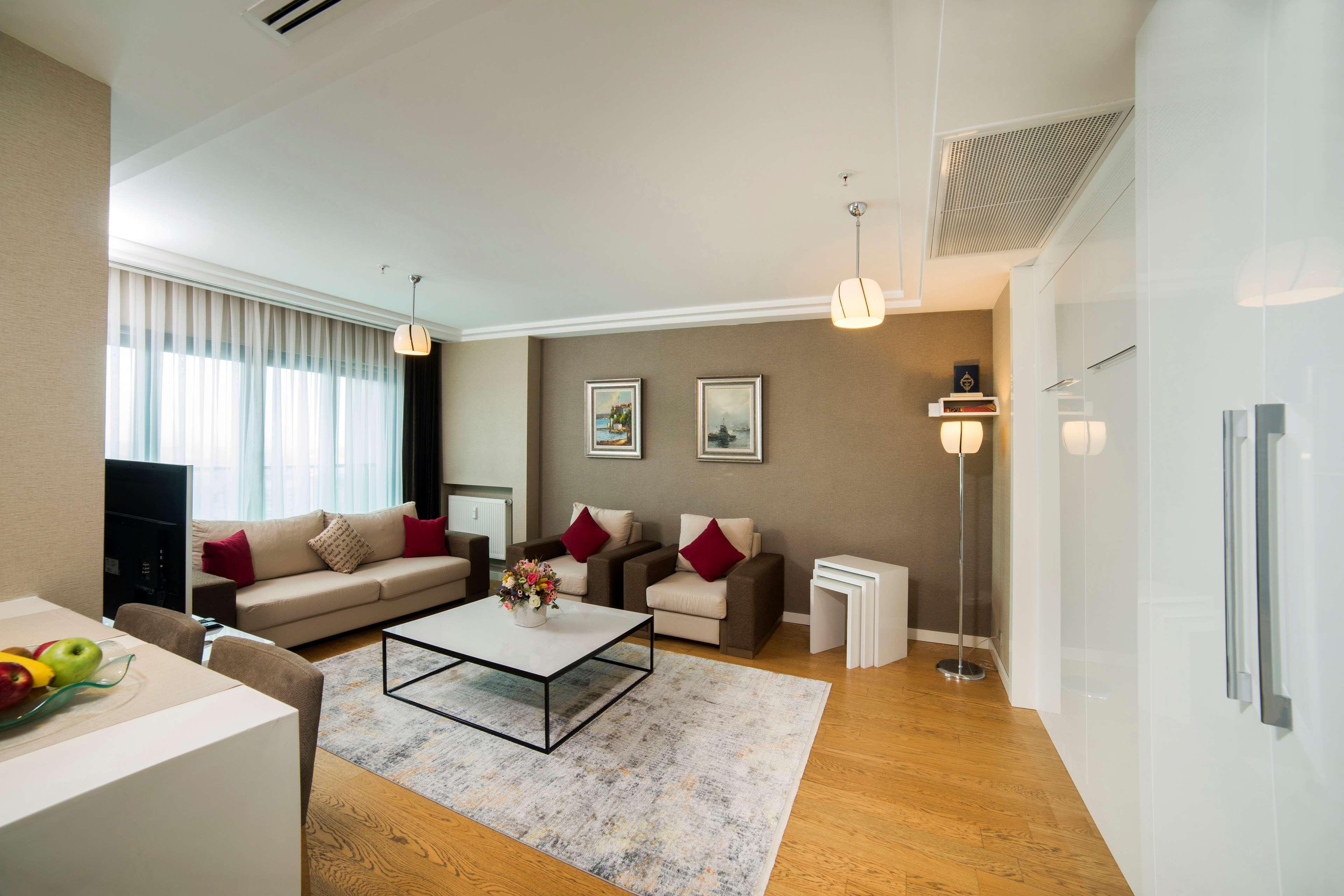 Radisson Residences Avrupa Tem Istanbul Exterior photo