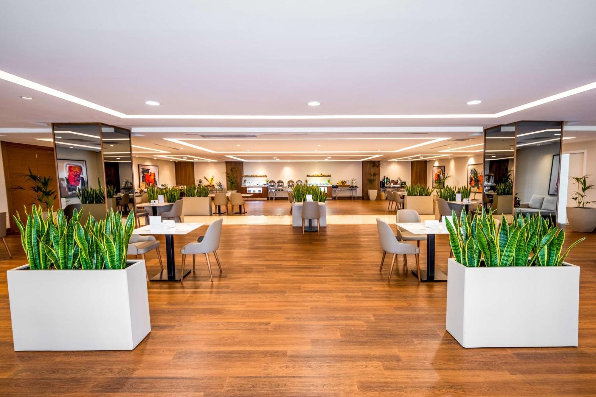 Radisson Residences Avrupa Tem Istanbul Exterior photo
