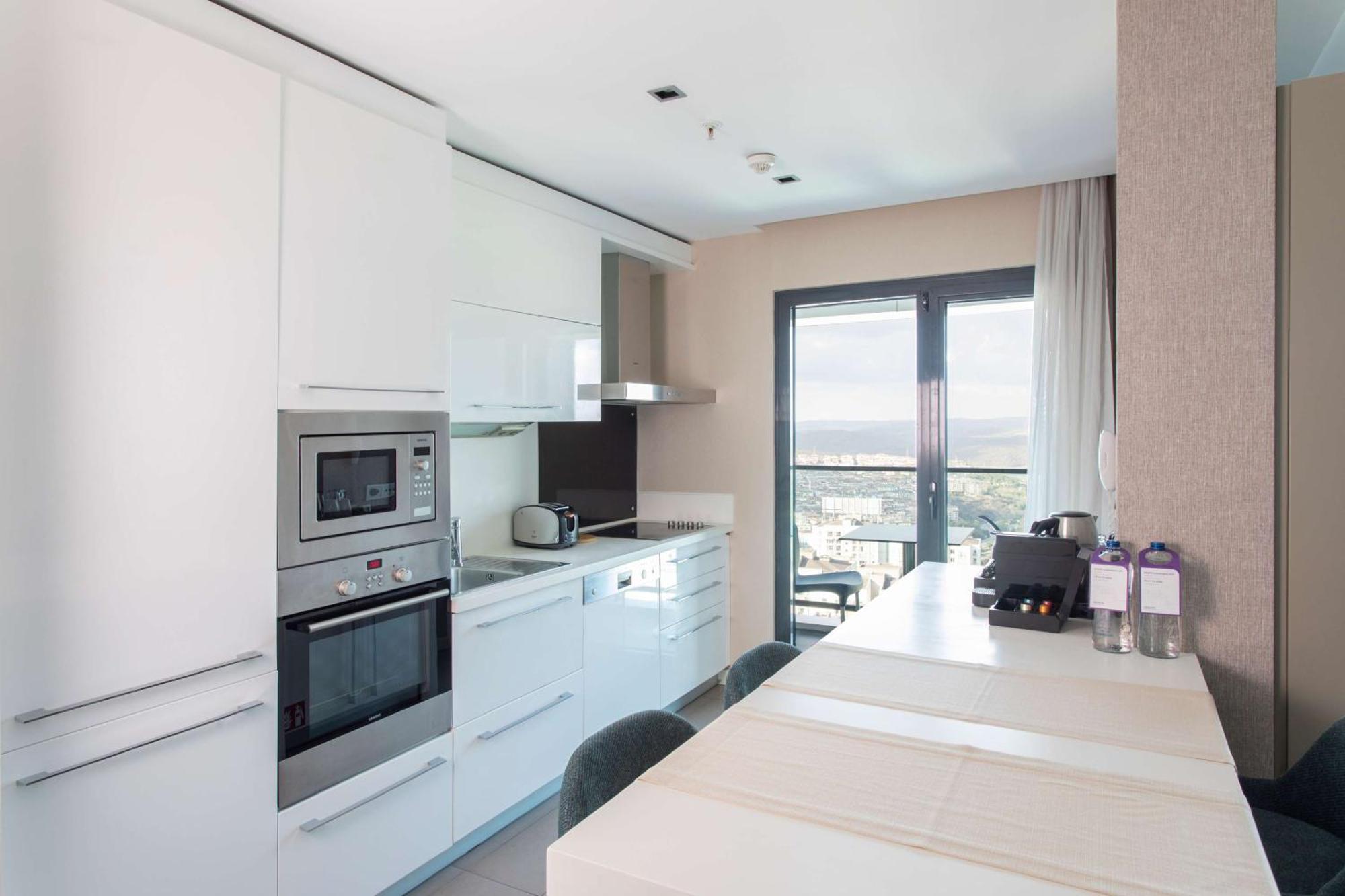 Radisson Residences Avrupa Tem Istanbul Exterior photo